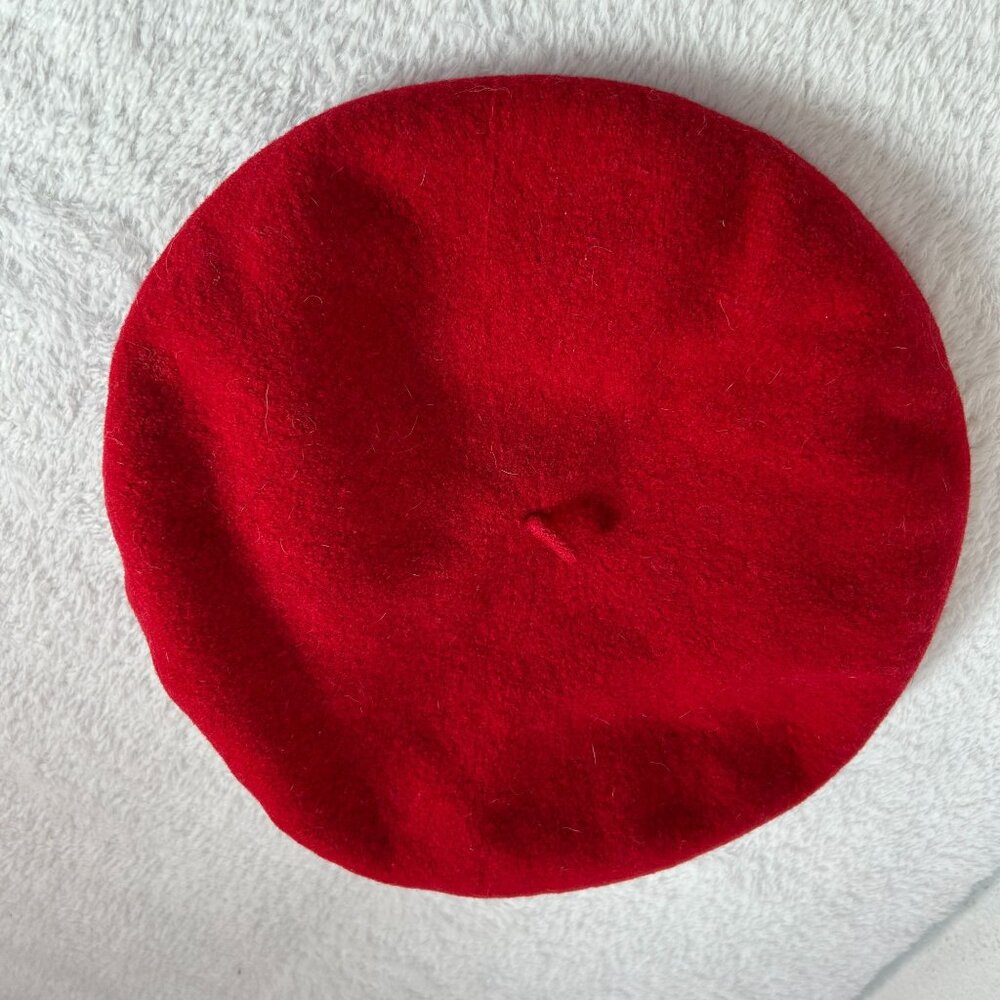 Women's Vintage 80s Classic French Style Beret Hat Wool Red One Size